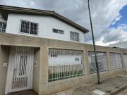 Casa para actualizar con mucho potencial en Alto Prado Casa para actualizar con mucho potencial en Alto Prado