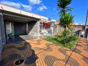 Casa para alugar com 03 quartos, 02 vagas de garagem e...