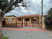 Casa para alugar com 1 Suíte + 3 Quartos em Alpes,...