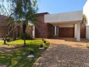 Casa para alugar com 1 Suíte + 3 Quartos em Esperança,...