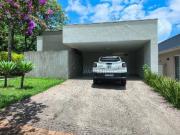 Casa para alugar com 1 Suíte + 3 Quartos em Esperança,...