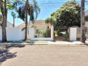 Casa para alugar com 1 Suíte + 3 Quartos em Vila Santo...