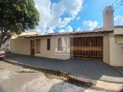 Casa para alugar com 2 quartos no Centro, Tupã