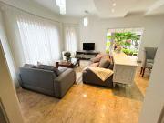 Casa para alugar com 3 Suítes + 1 Quarto em Parque...