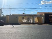 Casa para alugar com 3 Suítes + 1 Quarto em Santos...