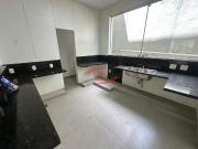 Casa para aluguel, 9 quartos, 3 suítes, 6 vagas, Santa...