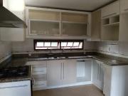 Casa para aluguel com 205 metros quadrados com 3 quartos