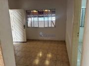 Casa para Aluguel com 2 quartos, 170 m² por R$ 3.000