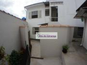 Casa para Aluguel com 2 quartos, 40 m² por R$ 1.450