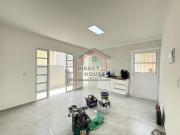 Casa para Aluguel com 2 quartos, 56 m² por R$ 2.200