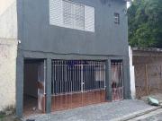 Casa para Aluguel com 2 quartos, 60 m² por R$ 1.400