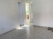 Casa para Aluguel com 2 quartos, 65 m² por R$ 900