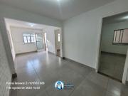 Casa para Aluguel com 2 quartos, 80 m² por R$ 1.100