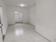 Casa para Aluguel com 2 quartos, 82 m² por R$ 3.100