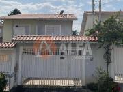 Casa para Aluguel com 3 quartos, 131 m² por R$ 4.500
