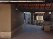 Casa para Aluguel com 3 quartos, 169 m² por R$ 4.200