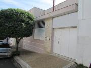 Casa para Aluguel com 3 quartos, 183 m² por R$ 6.000