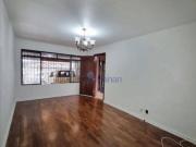 Casa para Aluguel com 3 quartos, 200 m² por R$ 5.500