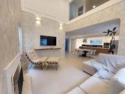 Casa para Aluguel com 3 quartos, 244 m² por R$ 10.824