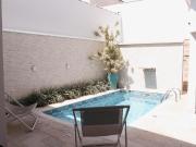 Casa para Aluguel com 3 quartos, 250 m² por R$ 13.530