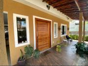 Casa para Aluguel com 3 quartos, 260 m² por R$ 8.800