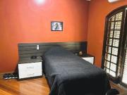 Casa para Aluguel com 3 quartos, 300 m² por R$ 8.000