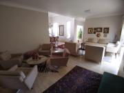 Casa para Aluguel com 3 quartos, 320 m² por R$ 5.900