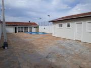 Casa para Aluguel com 3 quartos, 400 m² por R$ 4.700