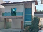 Casa para Aluguel com 4 quartos, 200 m² por R$ 5.800