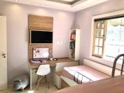 Casa para Aluguel com 4 quartos, 250 m² por R$ 9.500
