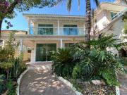 Casa para Aluguel com 4 quartos, 261 m² por R$ 5.000