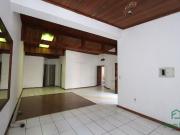 Casa para Aluguel com 4 quartos, 280 m² por R$ 6.700