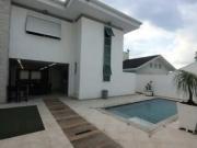 Casa para Aluguel com 4 quartos, 350 m² por R$ 25.000