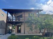 Casa para Aluguel com 4 quartos, 380 m² por R$ 15.000