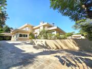 Casa para Aluguel com 4 quartos, 500 m² por R$ 16.000