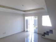 Casa para Aluguel com 4 quartos, 50 m² por R$ 2.500