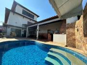 Casa para Aluguel com 4 quartos, 890 m² por R$ 9.000