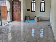 Casa para Aluguel com 5 quartos, 175 m² por R$ 5.700