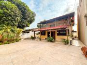 Casa para Aluguel com 5 quartos, 278 m² por R$ 6.200