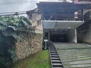 Casa para Aluguel com 7 quartos, 383 m² por R$ 4.900