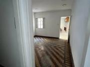 Casa para aluguel possui 150 metros quadrados com 2...