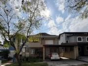 Casa para aluguel tem 412 metros quadrados com 4 suites...