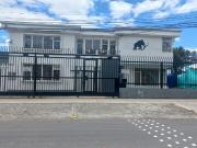 Casa para arriendo de 350 metros Antiguo Country