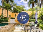 Casa para comprar com 5 quartos 5 suítes, quadra tênis,...