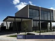 Casa PARA ESTRENAR en Lomas del Campanario Norte