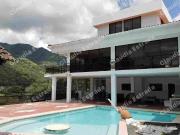 CASA PARA LA VENTA