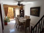 CASA PARA LA VENTA DE DOS PISOS