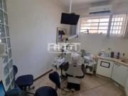 Casa para LocaÃ§Ã£o 2 Quartos, 1 Vaga, 405MÂ², Jardim...