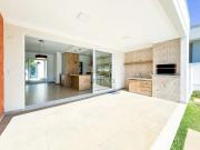 Casa para locaãão com vista para o lago e 3 suãtes no...