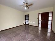 Casa para locação e venda no Condomínio Portal de Itu em...